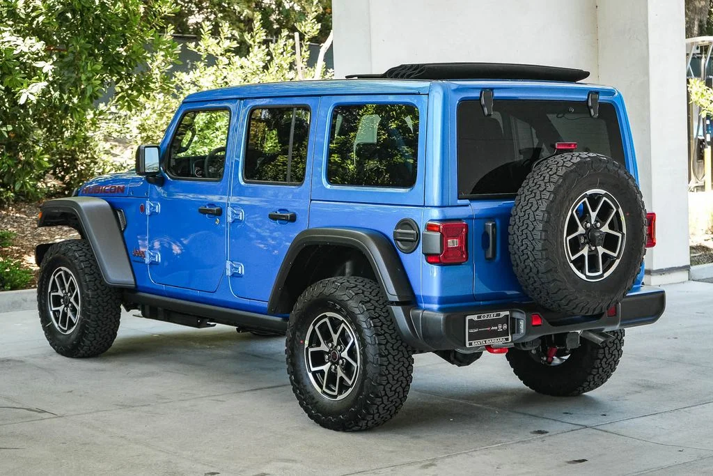 New 2026 Hydro Blue Pearl-Coat Exterior Paint Jeep Rubicon image 4
