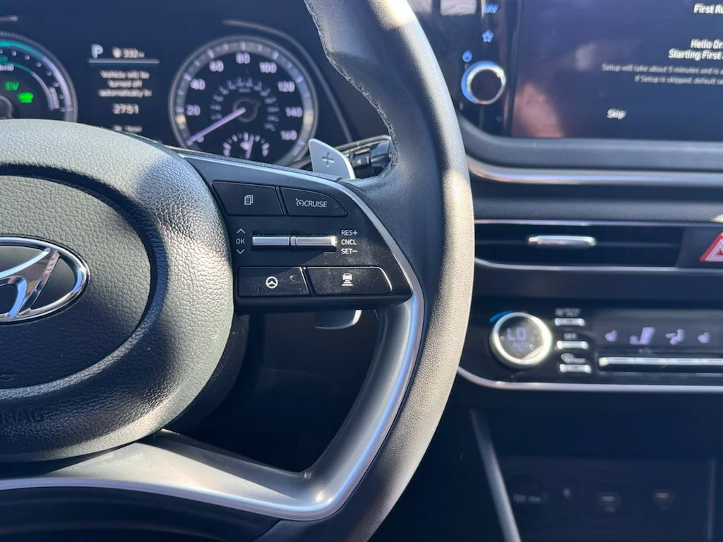 Used 2023 Blue Hyundai SEL image 11