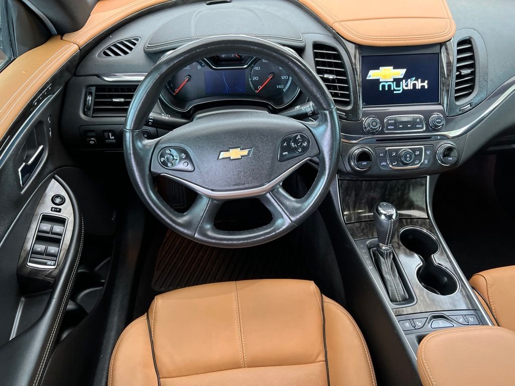 Used 2015 Blue Chevrolet LTZ image 13