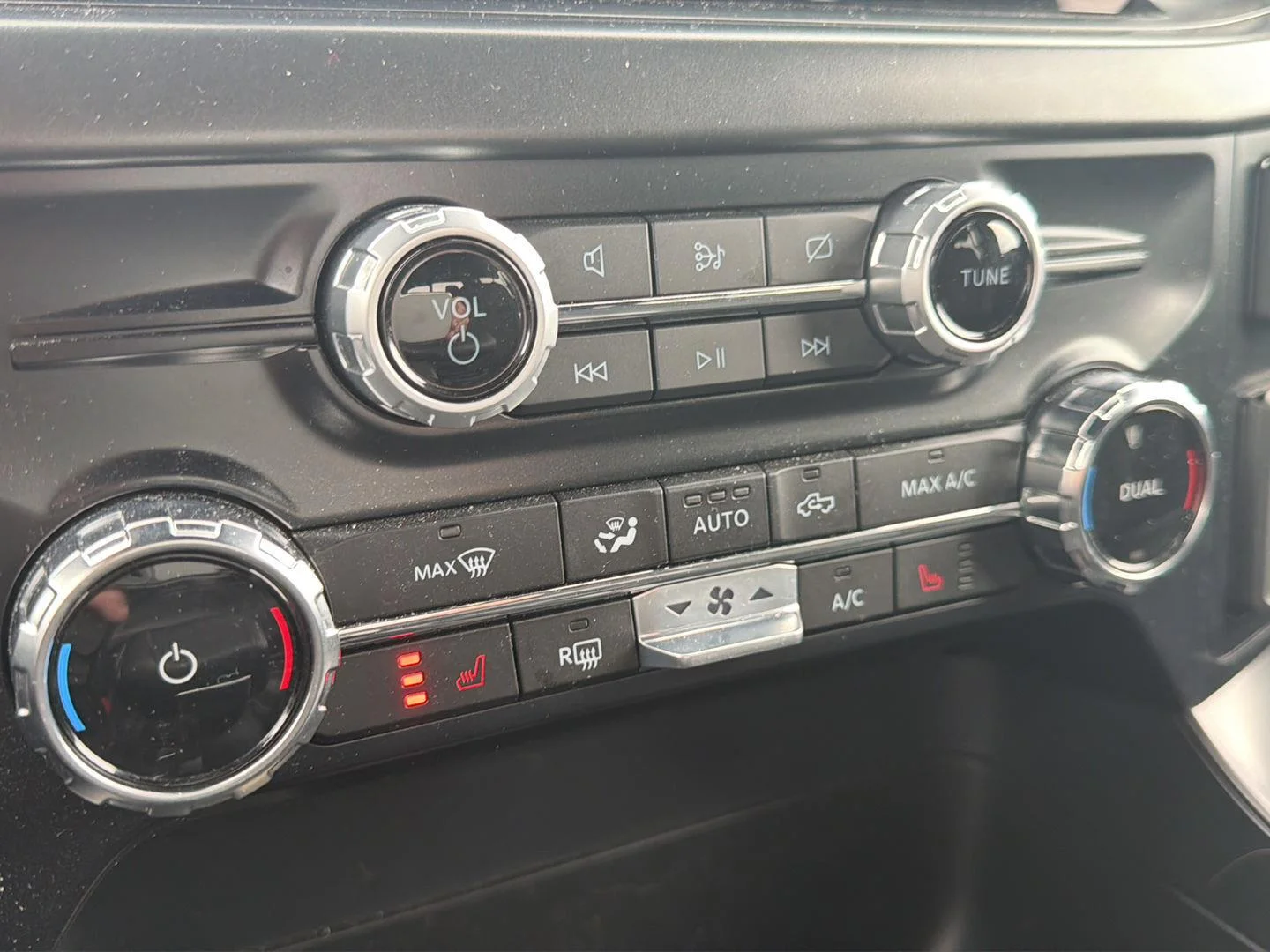 Used 2024 Carbonized Gray Ford XLT image 16