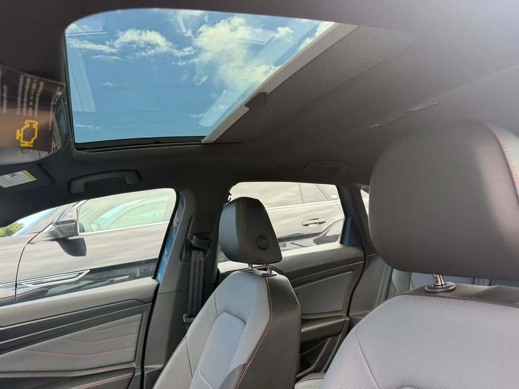 New 2026 Monterey Blue Pearl w/Deep Black Roof Volkswagen 2.0T Autobahn image 23