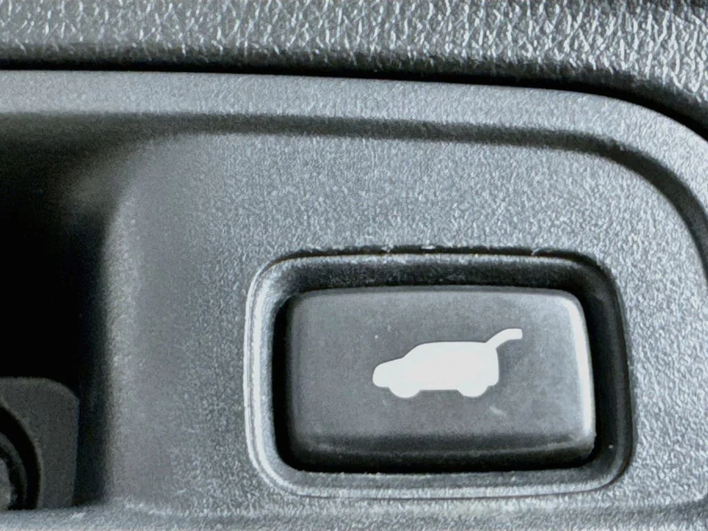 Used 2016 Silver Honda EX-L image 33