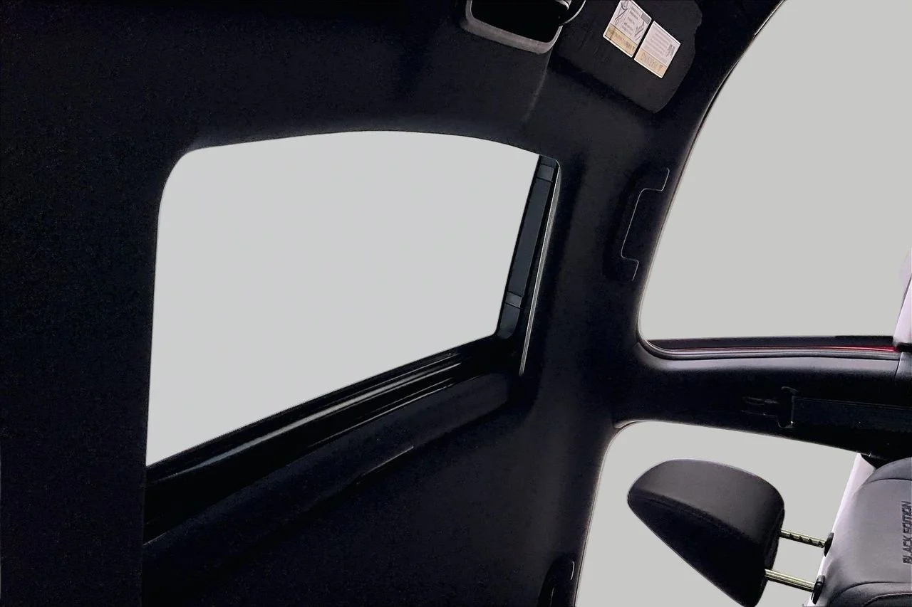 Used 2025  Honda Black Edition image 15