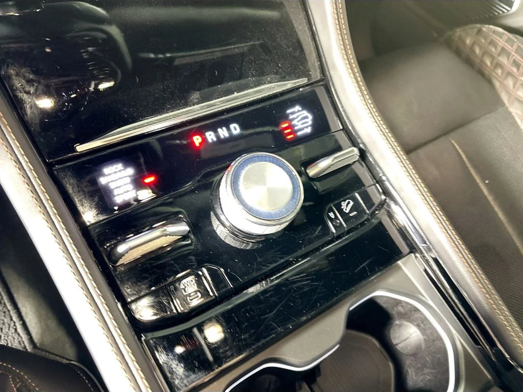 Used 2022 White Jeep Summit Reserve 4xe image 18