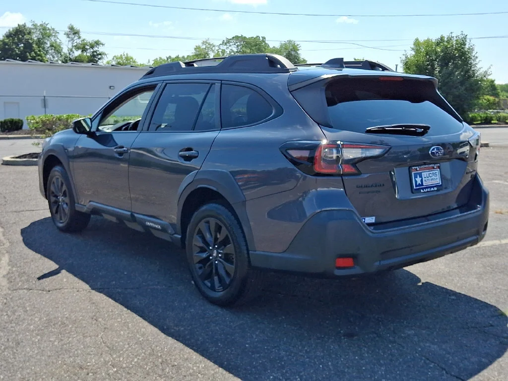 Used 2023  Subaru Onyx Edition XT image 8