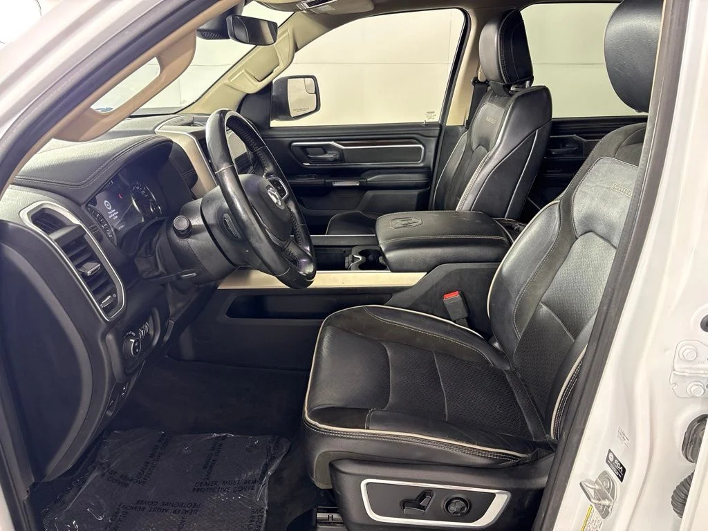 Used 2021 White Ram Laramie image 32