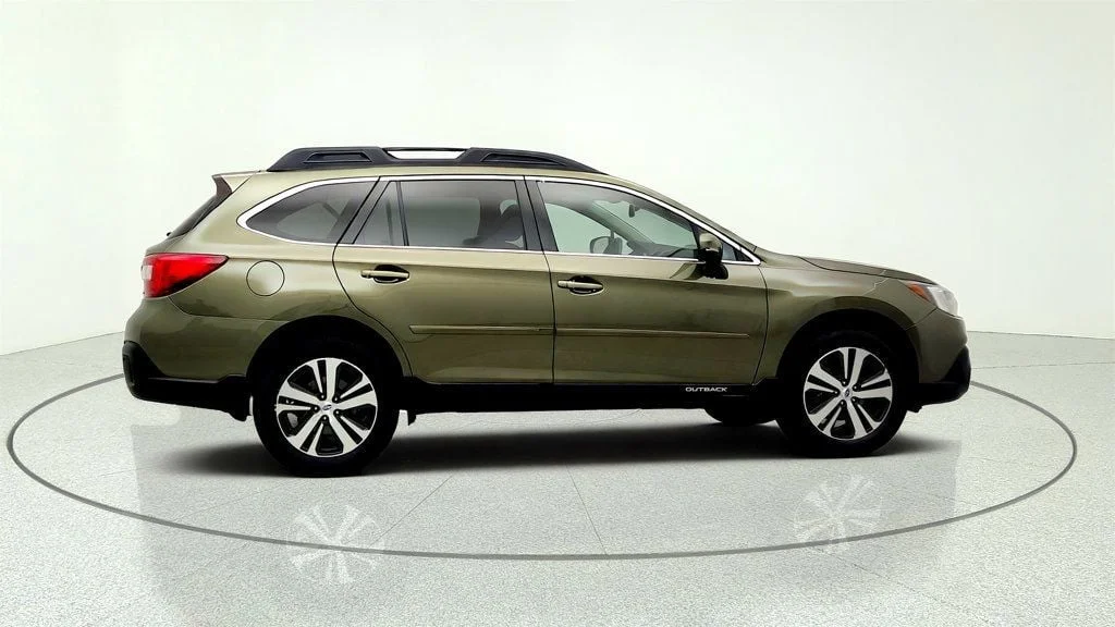 Used 2018 Wilderness Green Metallic Subaru 2.5i Limited w/ EyeSight & Navigation Package image 4