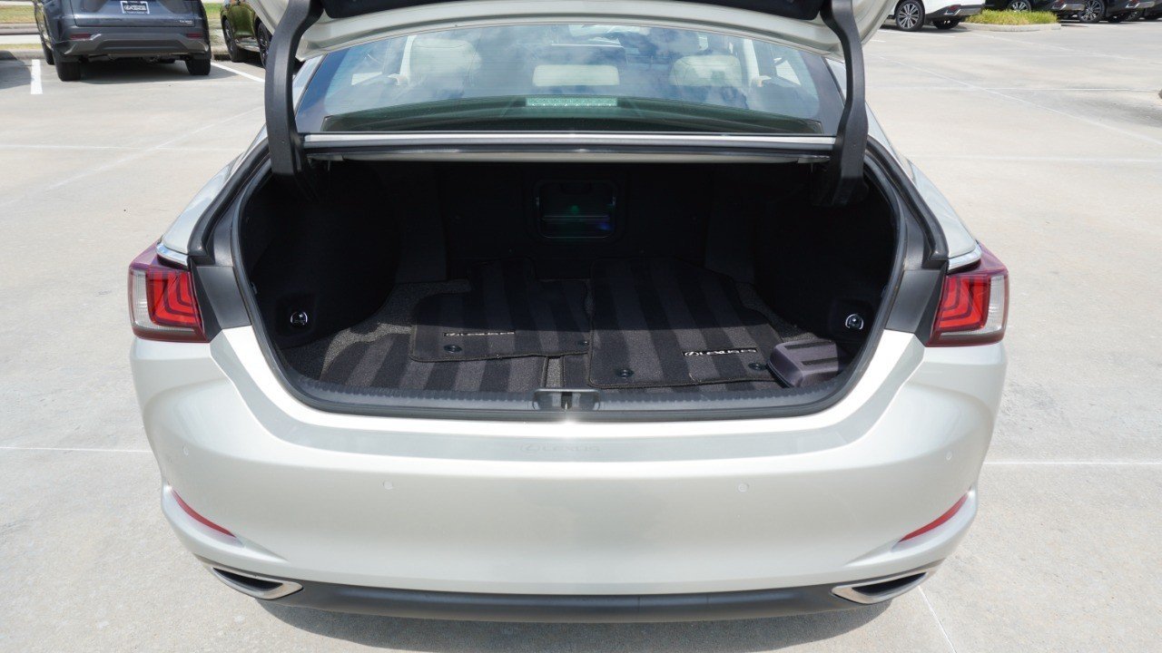 Certified Used 2020 MOONBEAM BEIGE MET Lexus ES 350 image 37