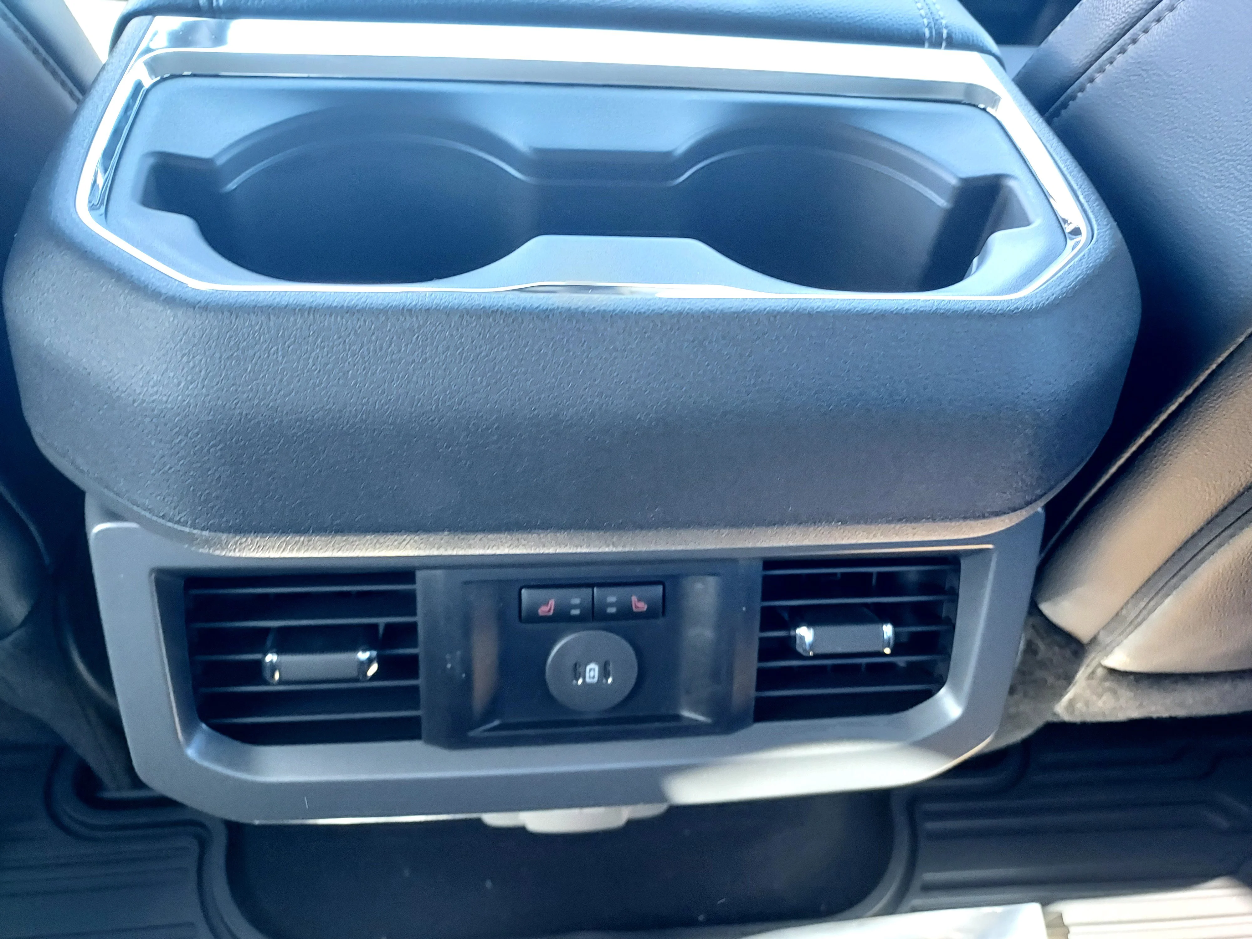 New 2026 Avalanche Ford LARIAT image 18
