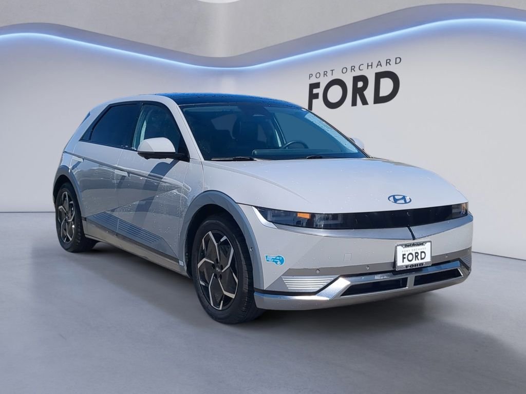Used 2024 Gray Hyundai Limited image 9