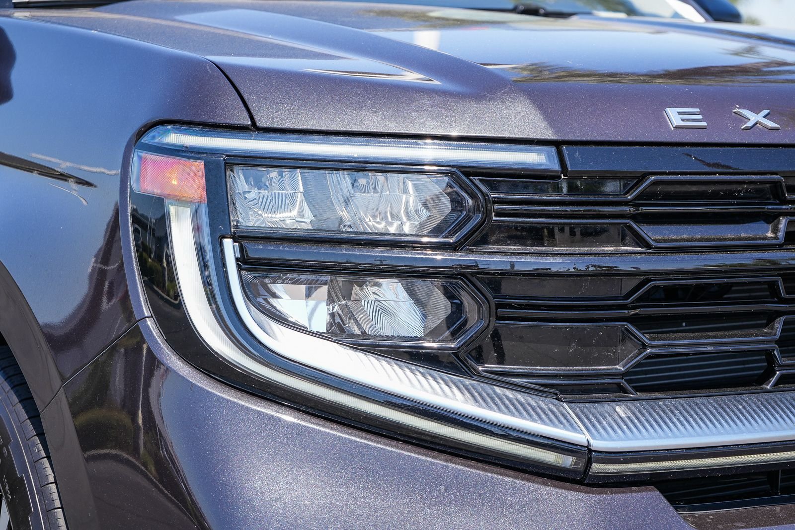 Certified Used 2025 Gray Metallic Ford Platinum image 4