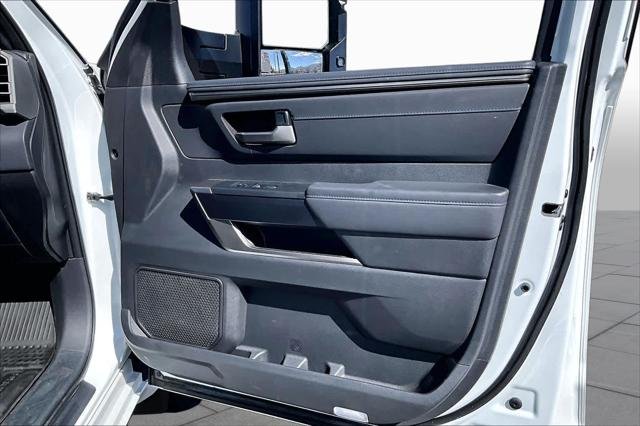 Certified Used 2026 WIND CHILL PEARL Toyota  image 20