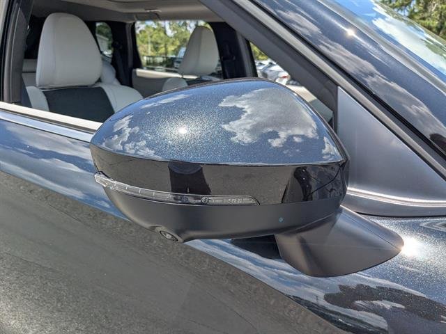 New 2025 Black Diamond Mitsubishi SE image 12