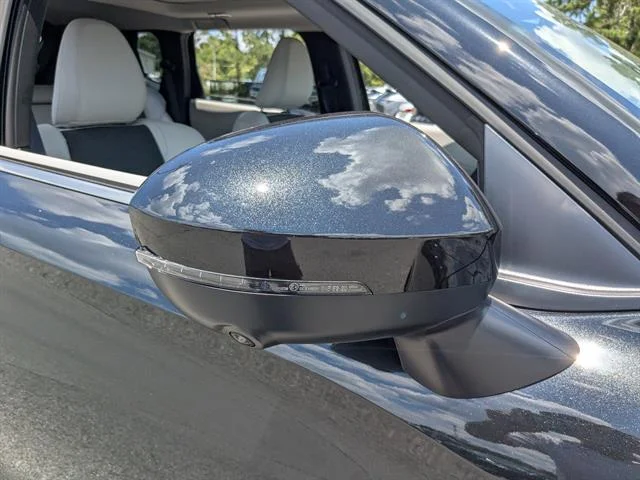 2025 Mitsubishi Outlander SE - Photo 12