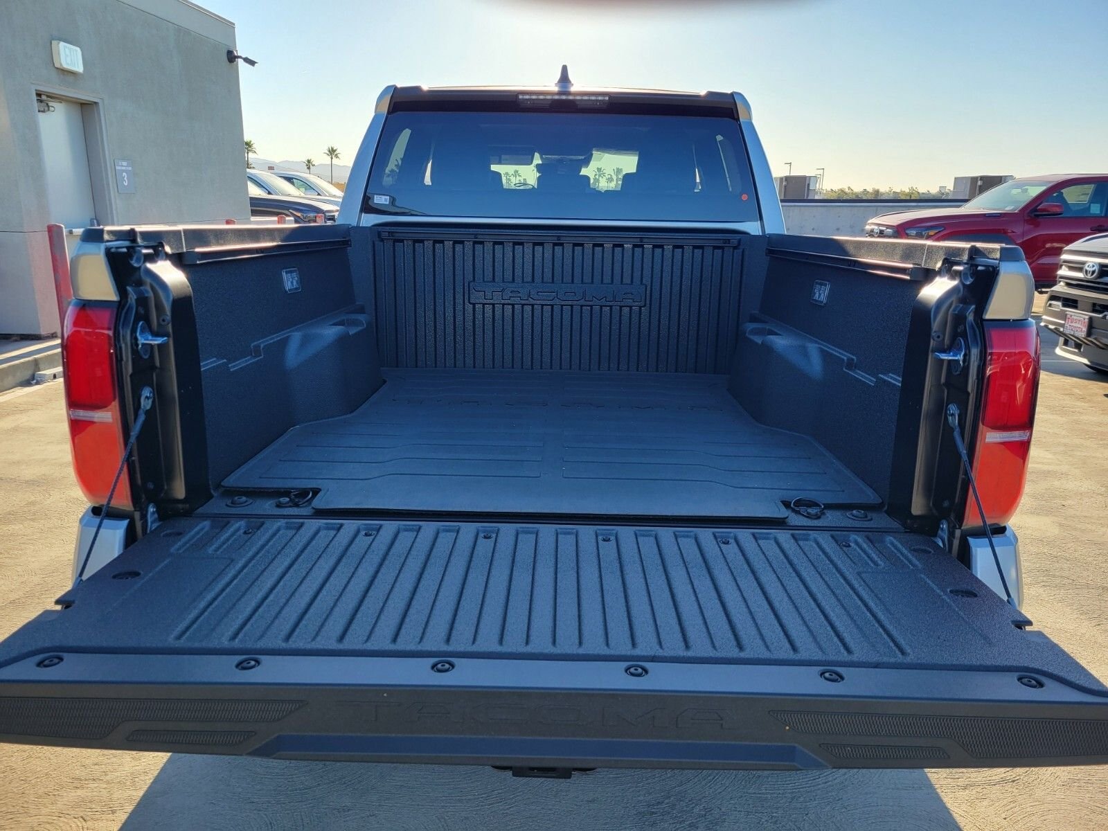 2026 Toyota Tacoma SR5 - Photo 4