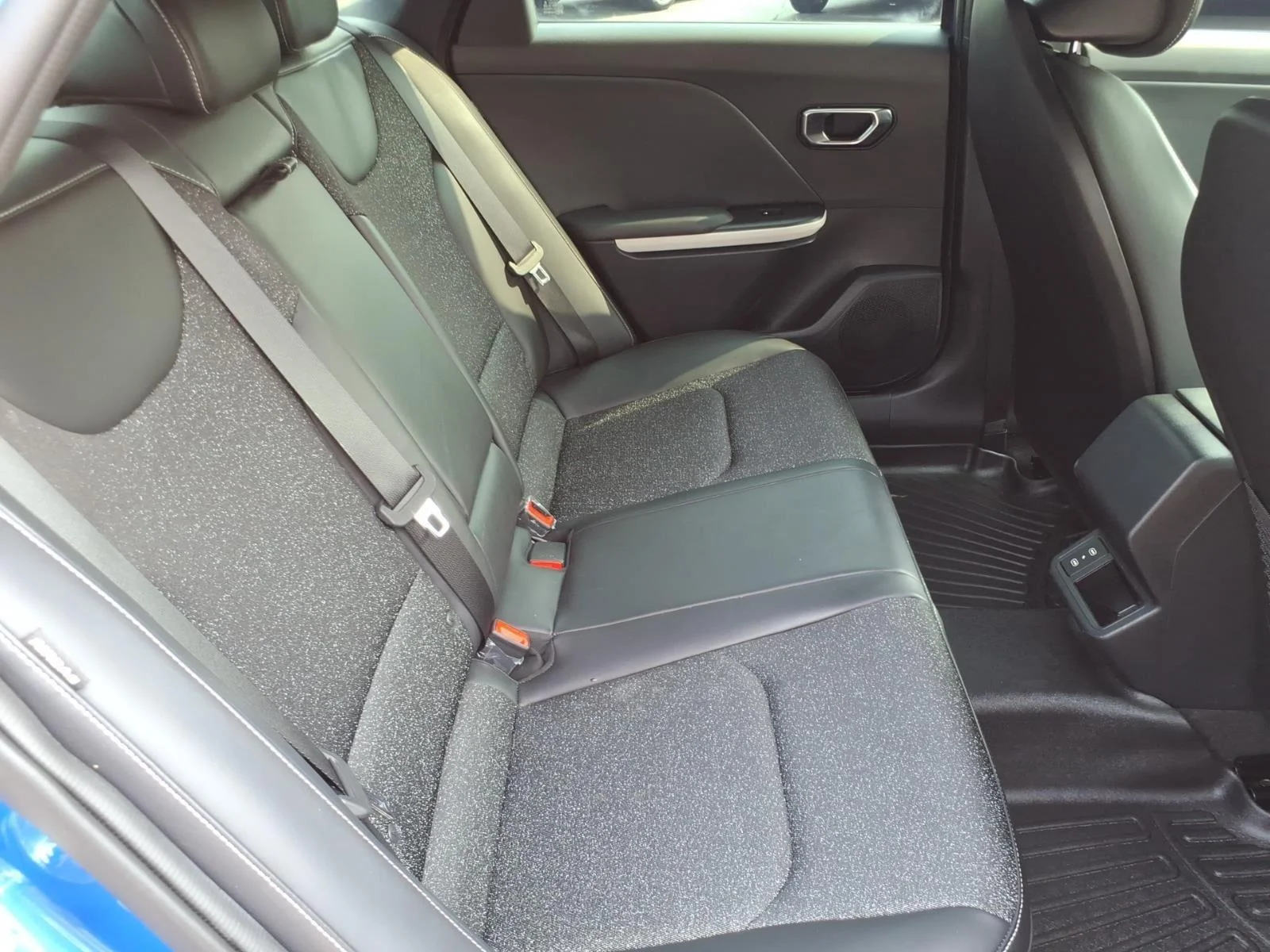Used 2025 Morning Haze Kia GT-Line image 21