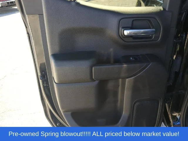 Used 2020 Black Chevrolet LT image 32