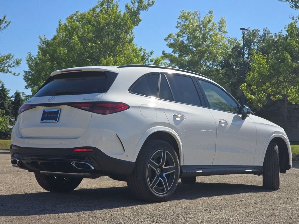 New 2026 Polar White Mercedes-Benz GLC 300 image 17