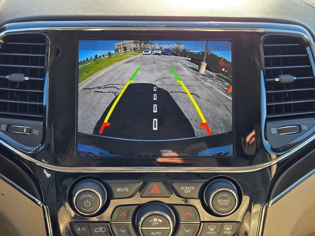 Used 2019 Red Jeep Overland image 26