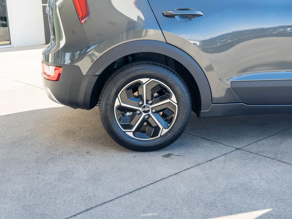 New 2026 Interstellar Gray Kia LX image 28