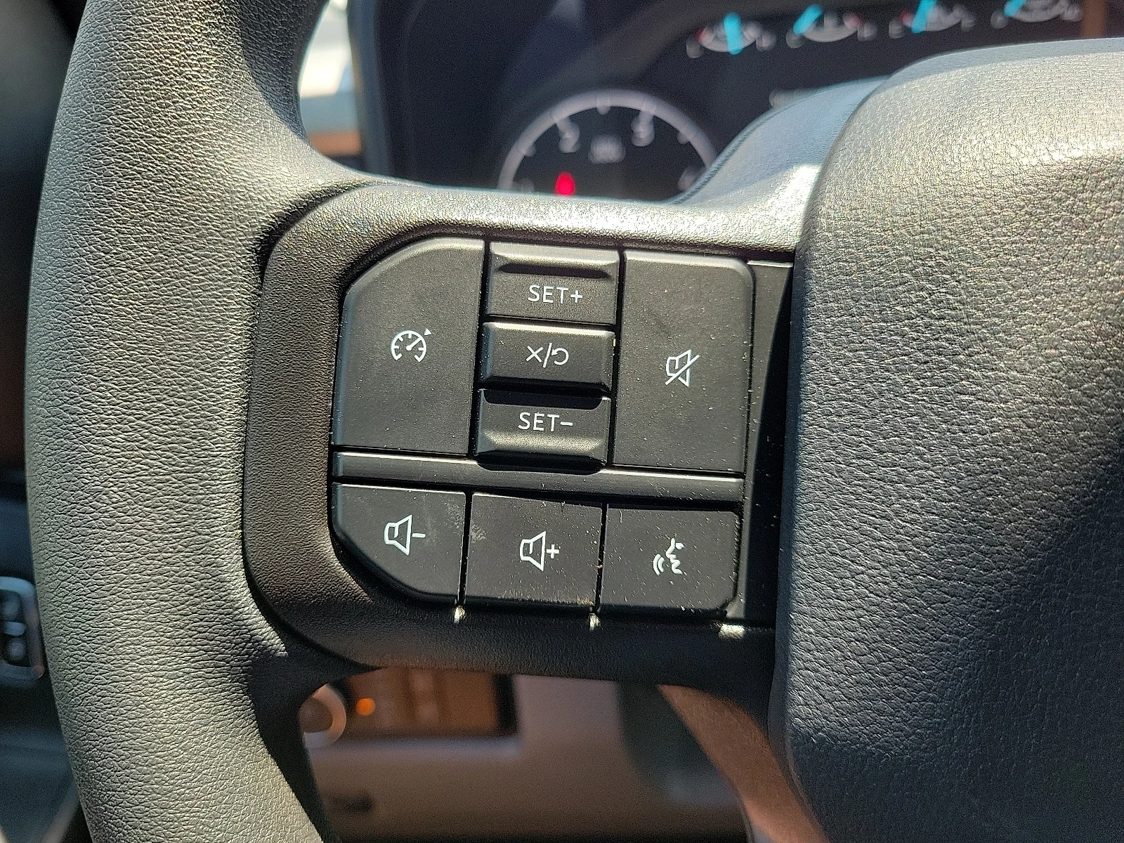 New 2025 Oxford White Ford F-250&reg; XL image 20