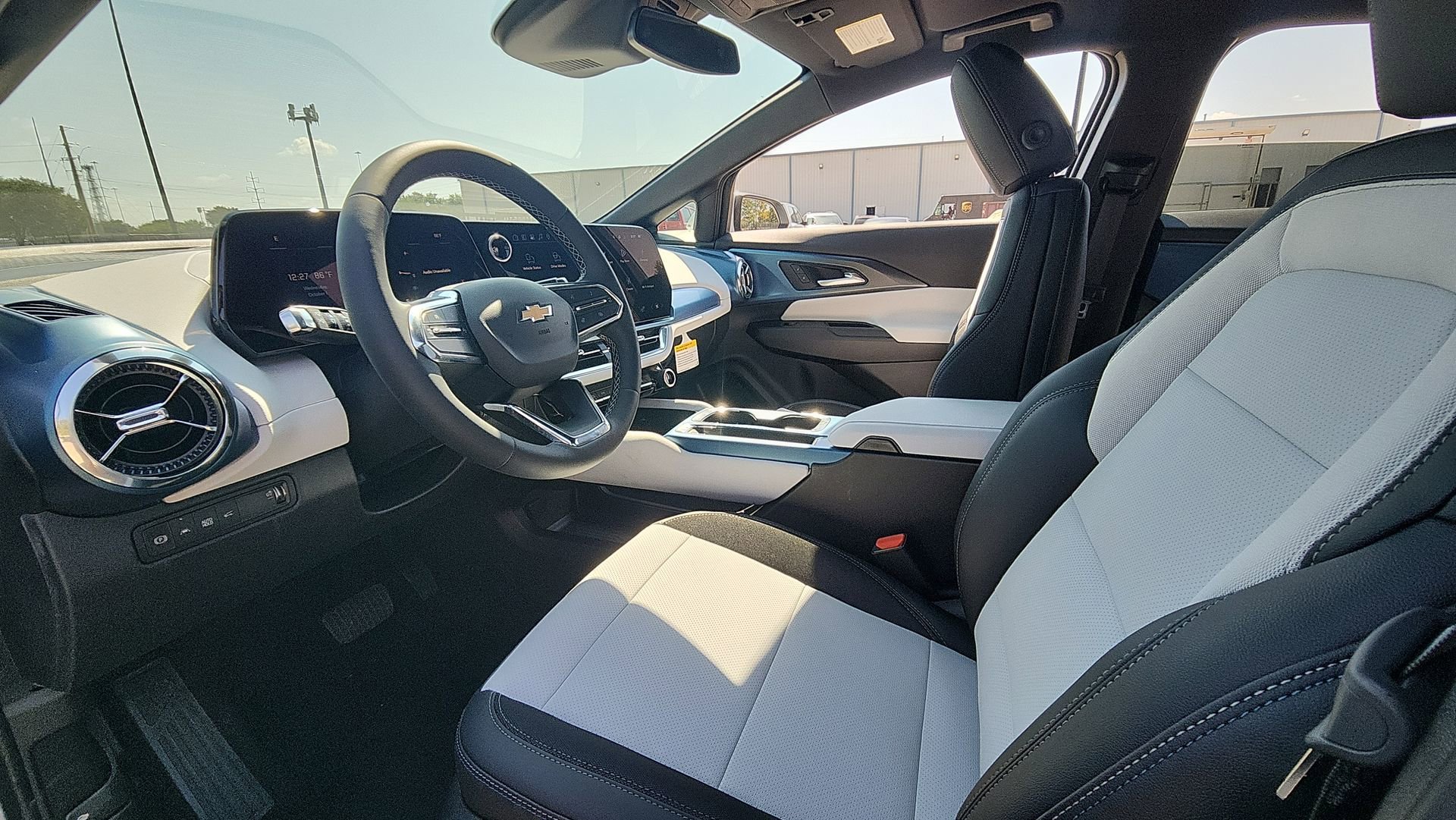 2026 Chevrolet Equinox EV 2LT - Photo 14