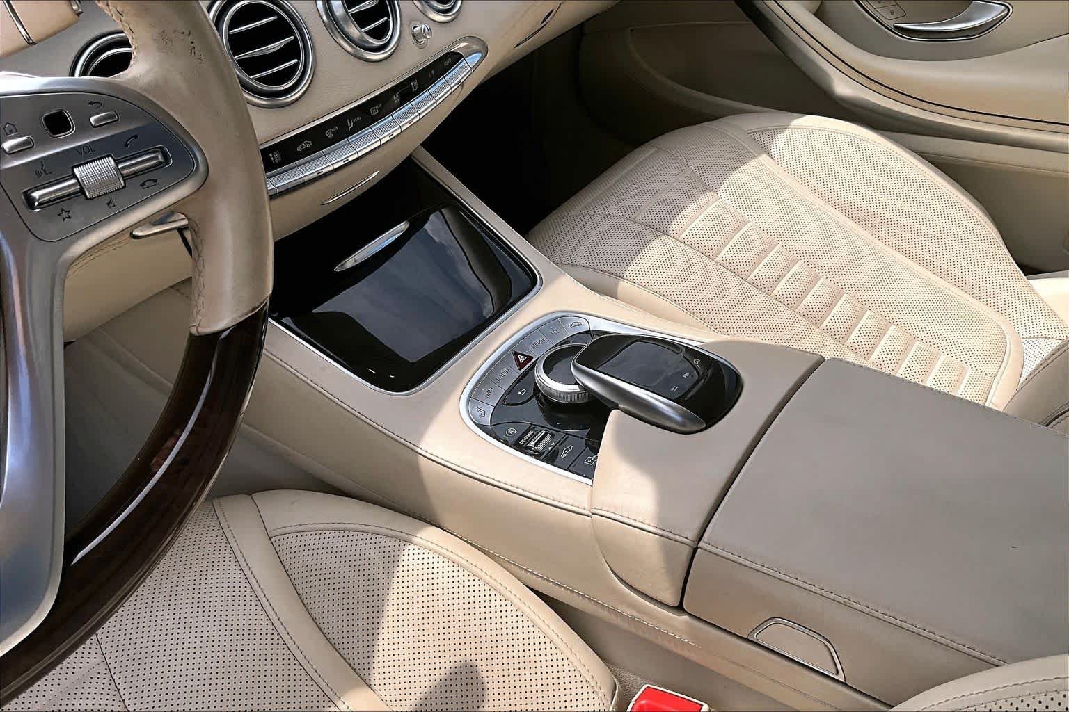 Used 2019 designo Diamond White Mercedes-Benz S 560 image 17