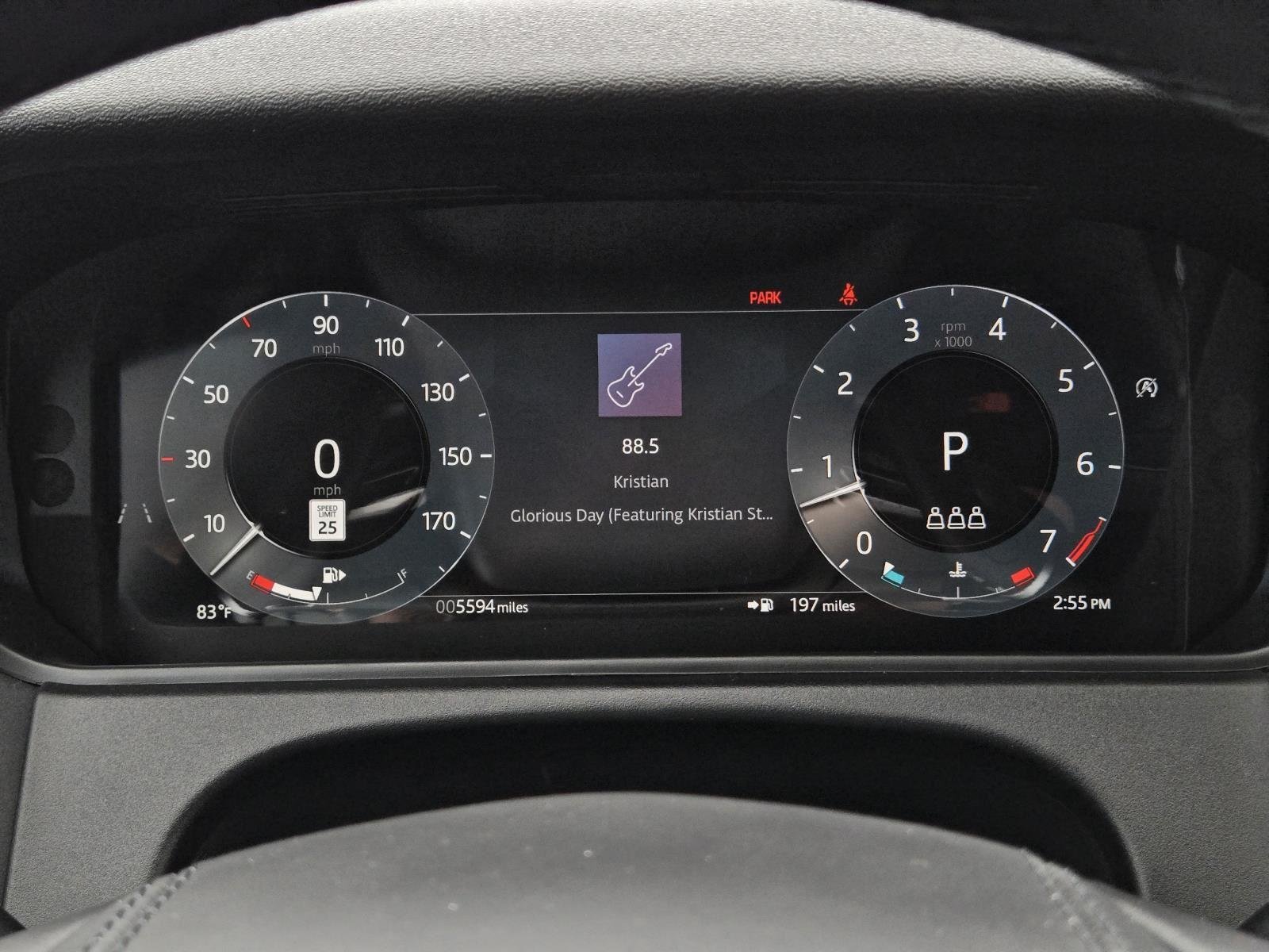 Used 2025 Santorini Black Metallic Land Rover Dynamic SE image 14