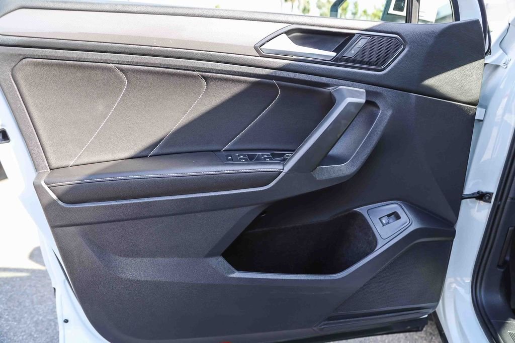2022 Volkswagen Tiguan SE - Photo 20