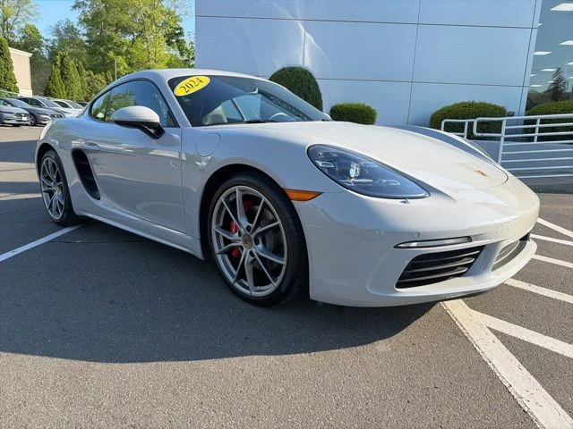 2024 Porsche 718 Cayman S's photo