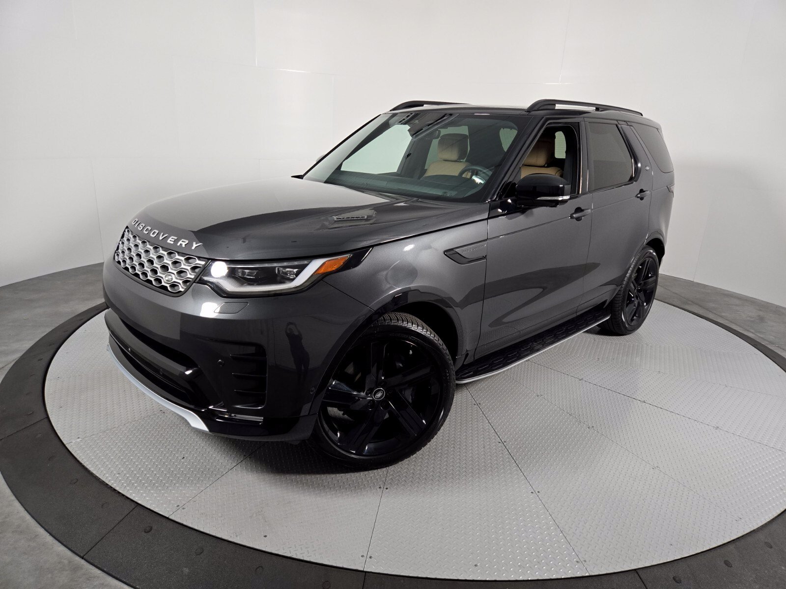2026 Land Rover Discovery