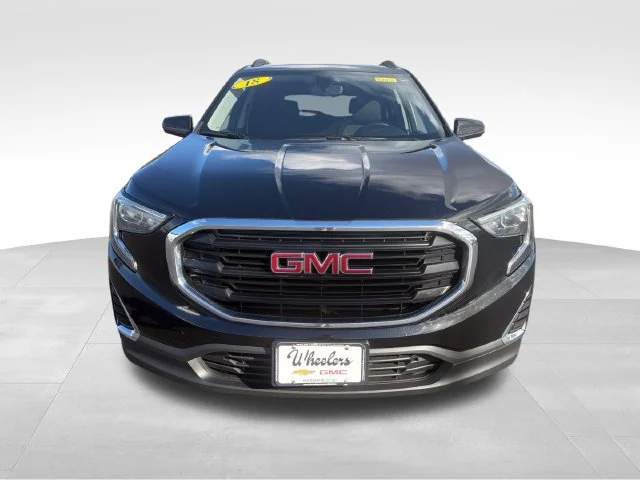 Used 2018 Black GMC SLE image 9