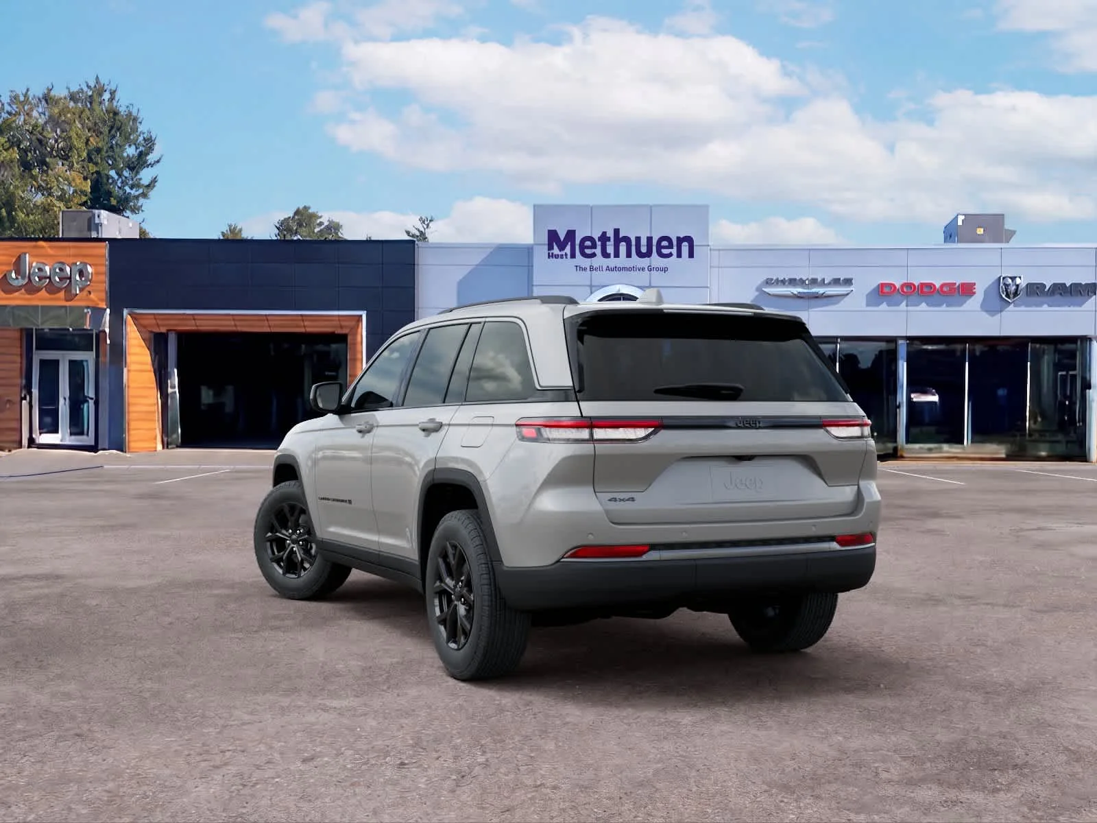 New 2026 Silver Zynith Jeep Laredo Altitude image 3
