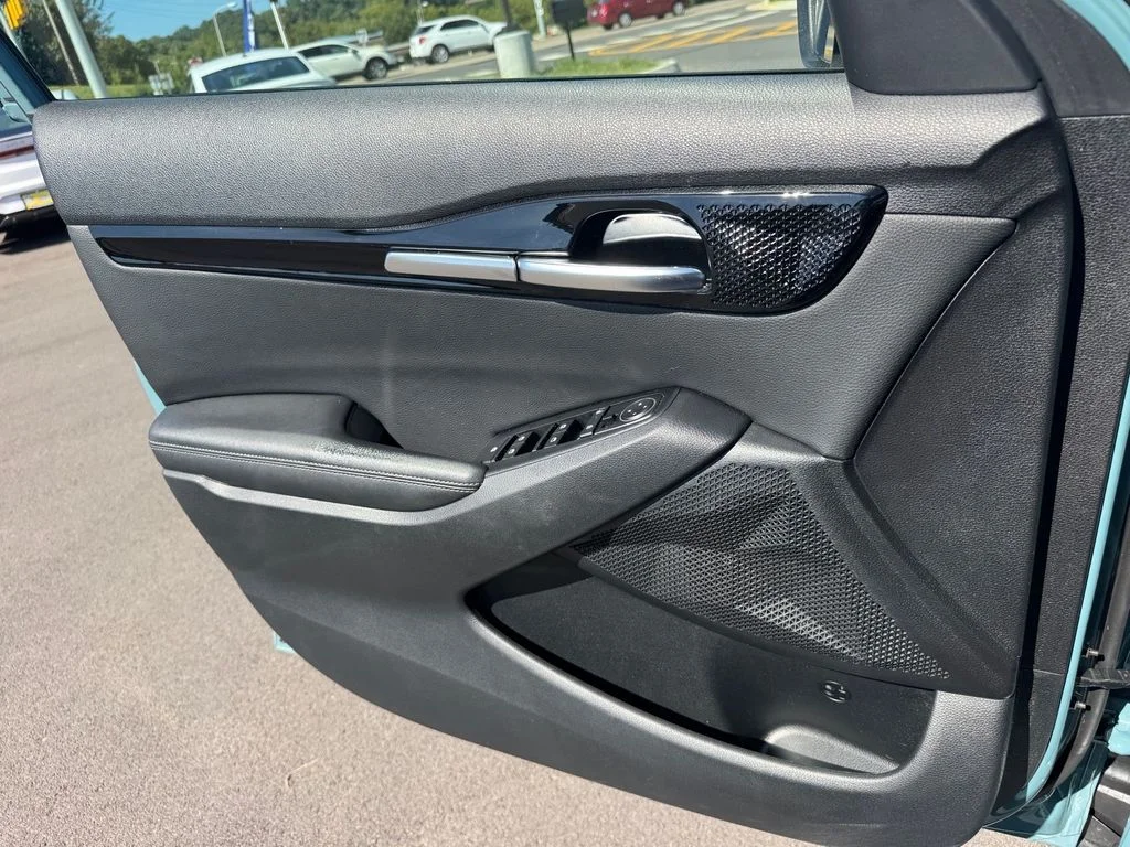 Used 2025 Blue Kia EX image 22