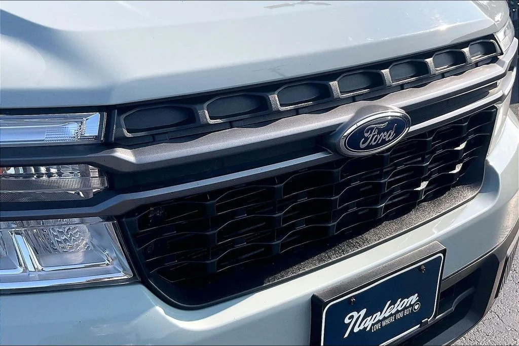 Used 2024 Green Ford XLT image 30