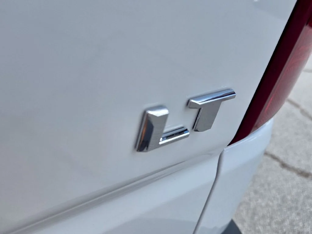 New 2026 Summit White Chevrolet LT image 36