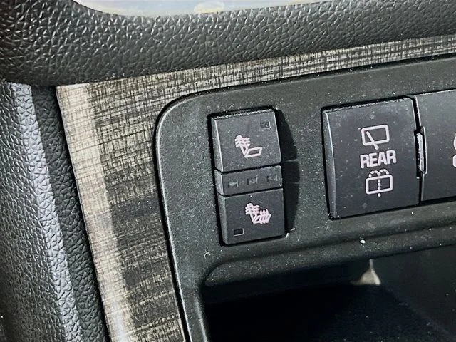 Used 2016 Black GMC SLT-1 image 21