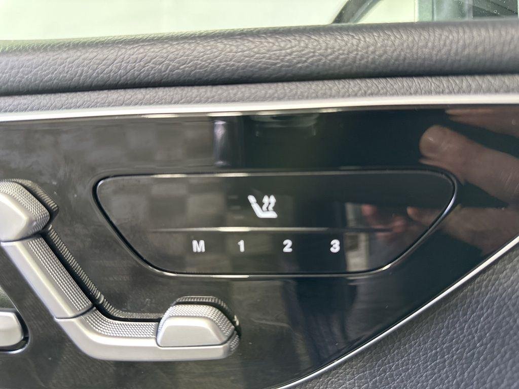 Used 2023 Obsidian Black Metallic Mercedes-Benz C 300 image 20