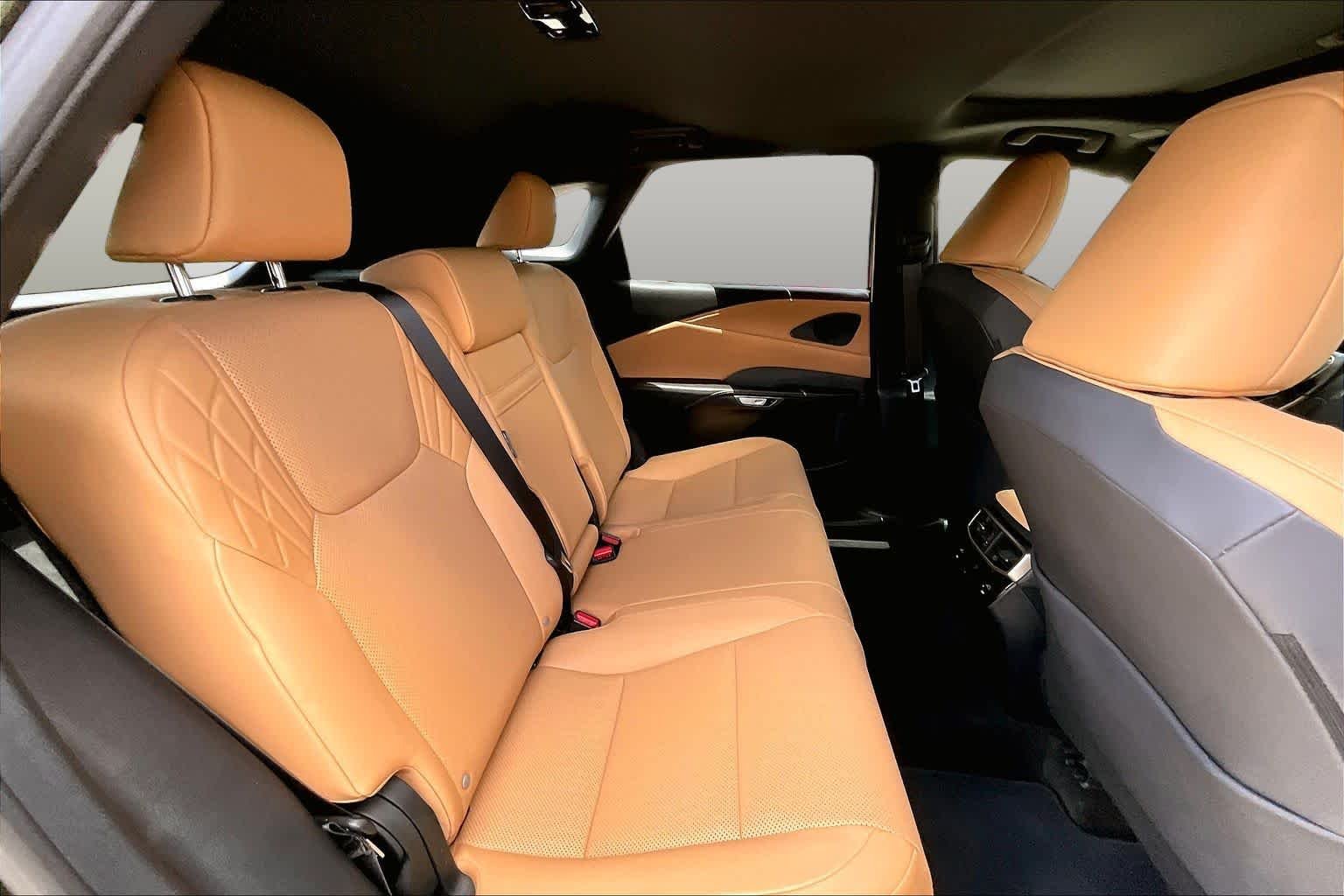 Used 2026 Nori Green Pearl Lexus Premium image 20