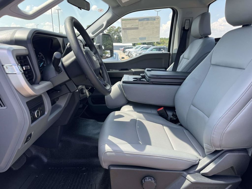 New 2026 Oxford White Ford F-350® XL image 10
