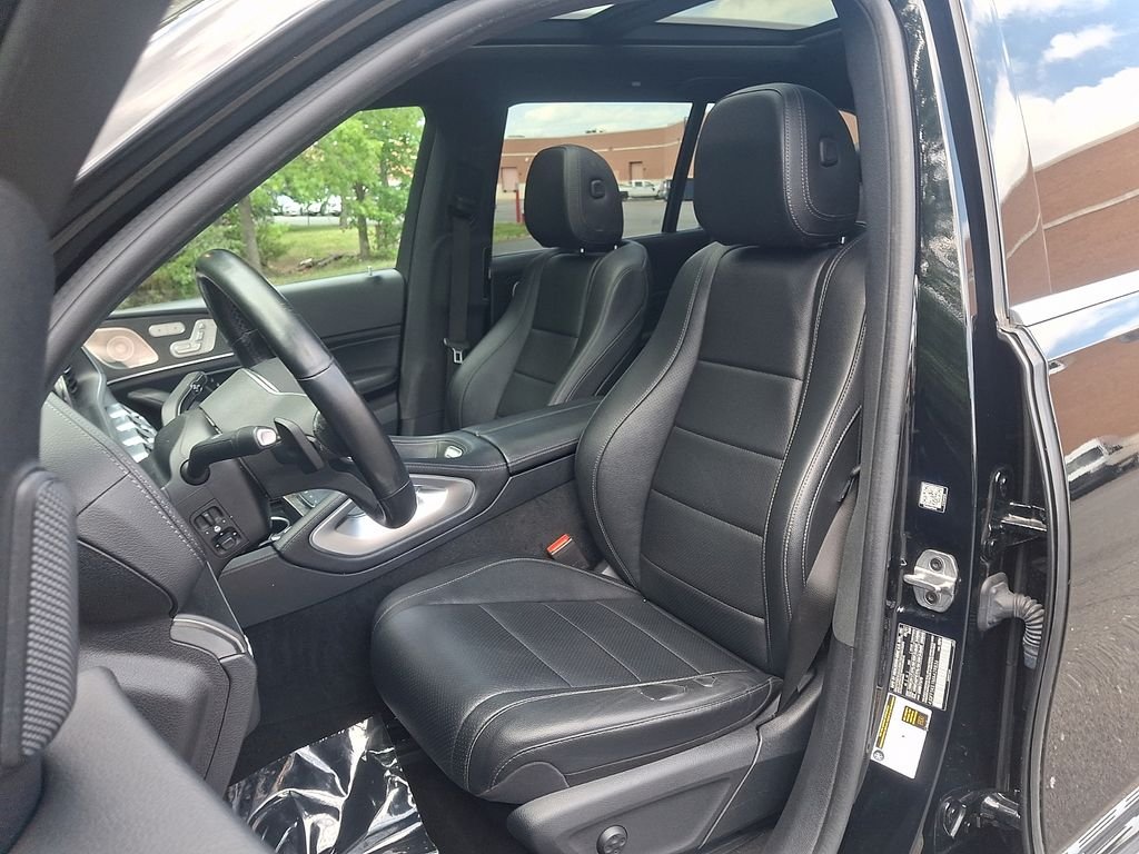 Used 2021 Black Mercedes-Benz GLS 450 image 13