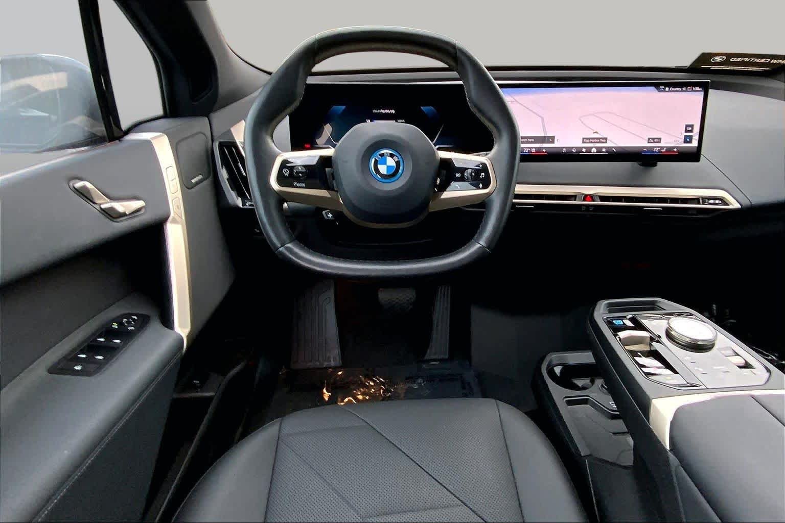 Used 2024 Black Sapphire Metallic BMW xDrive50 image 5