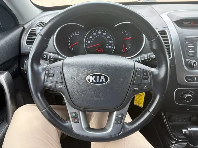 Used 2014 Gray Kia LX image 18