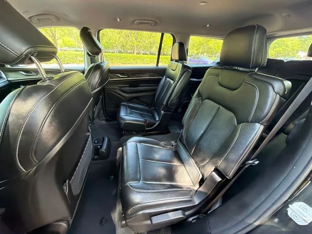 Used 2023 Gray Jeep Limited image 21