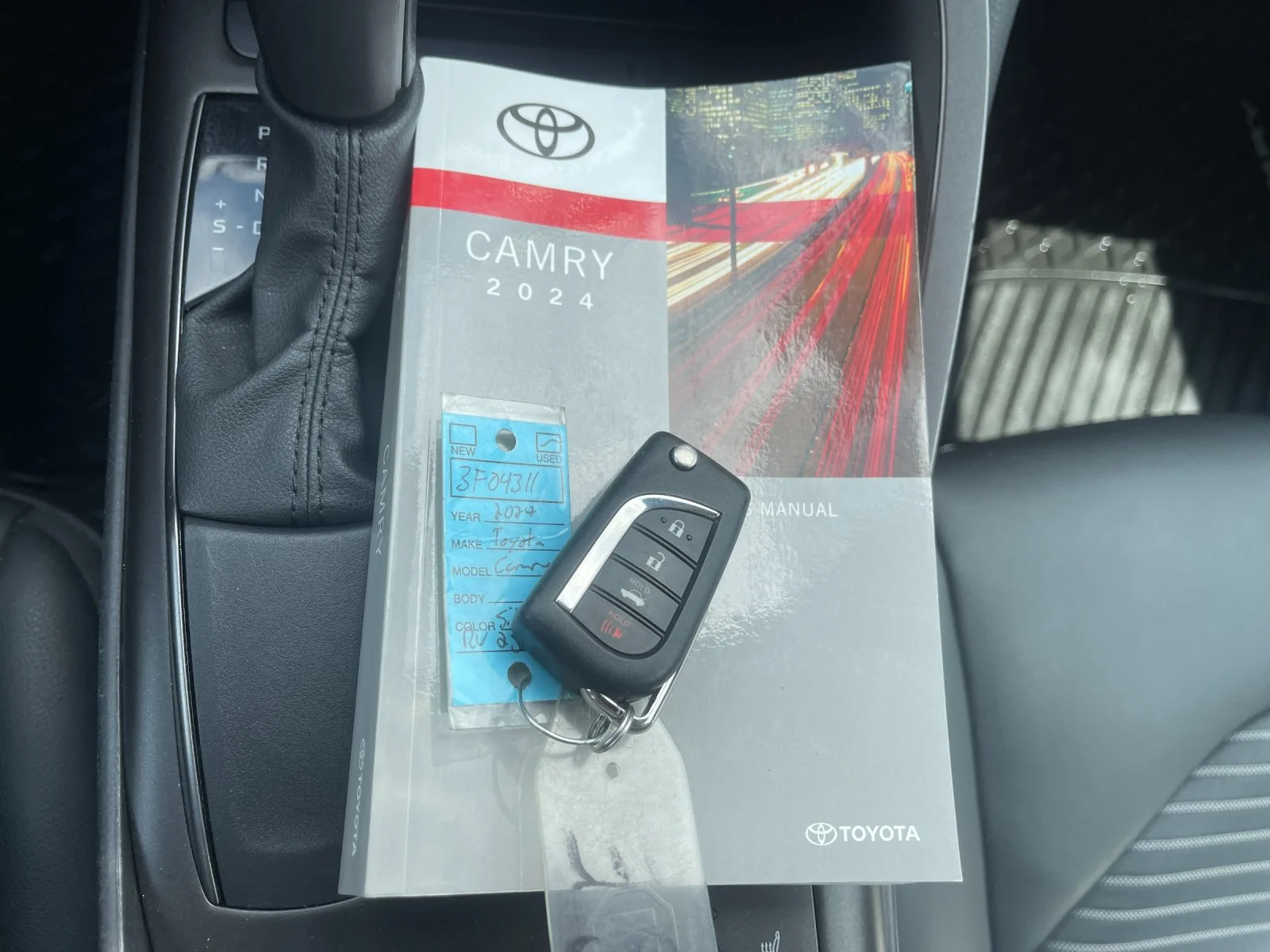 Used 2024 Silver Toyota SE image 10