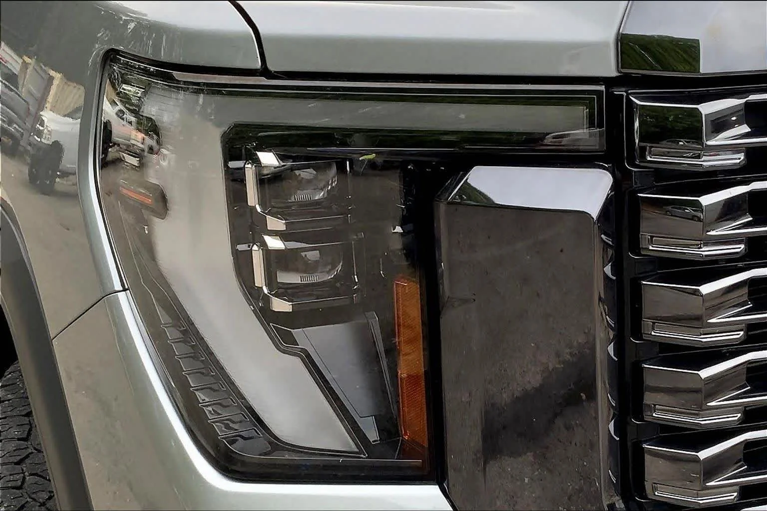 Used 2024 Sterling Metallic GMC Denali Ultimate image 40