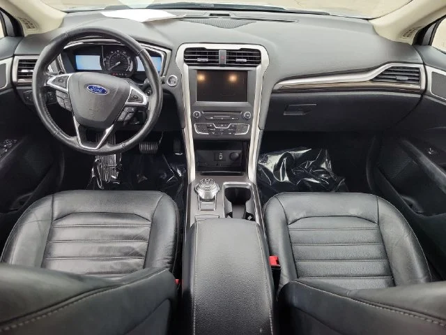 Used 2017 Silver Ford SE image 14