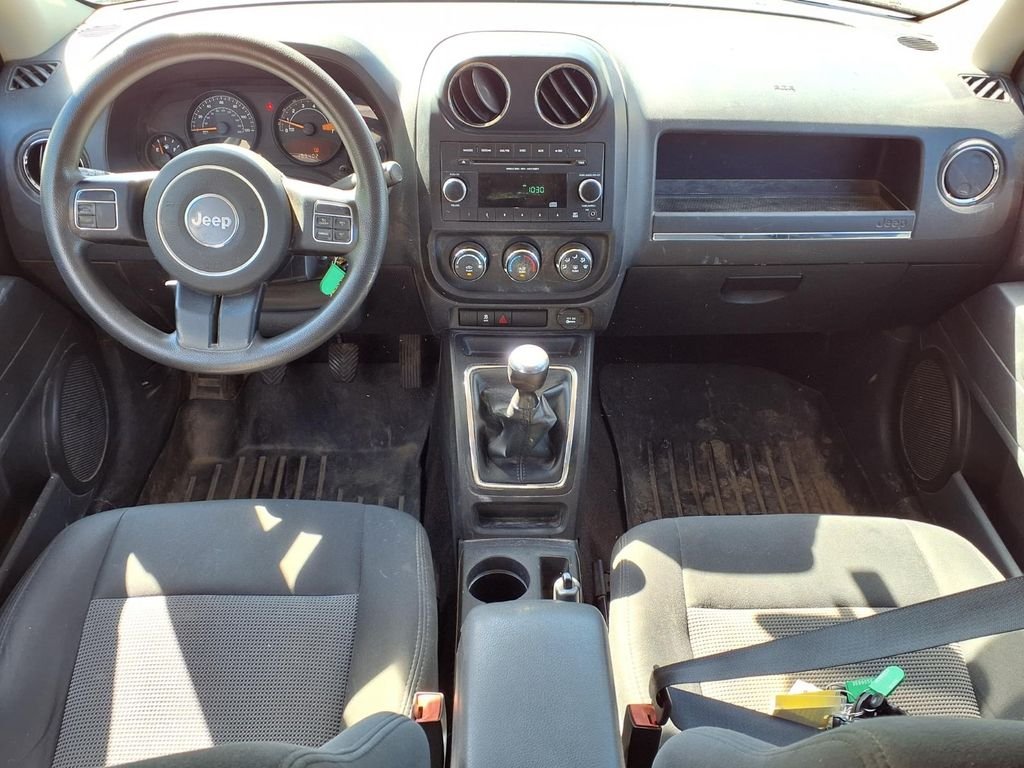 Used 2014 Blue Jeep Sport image 10
