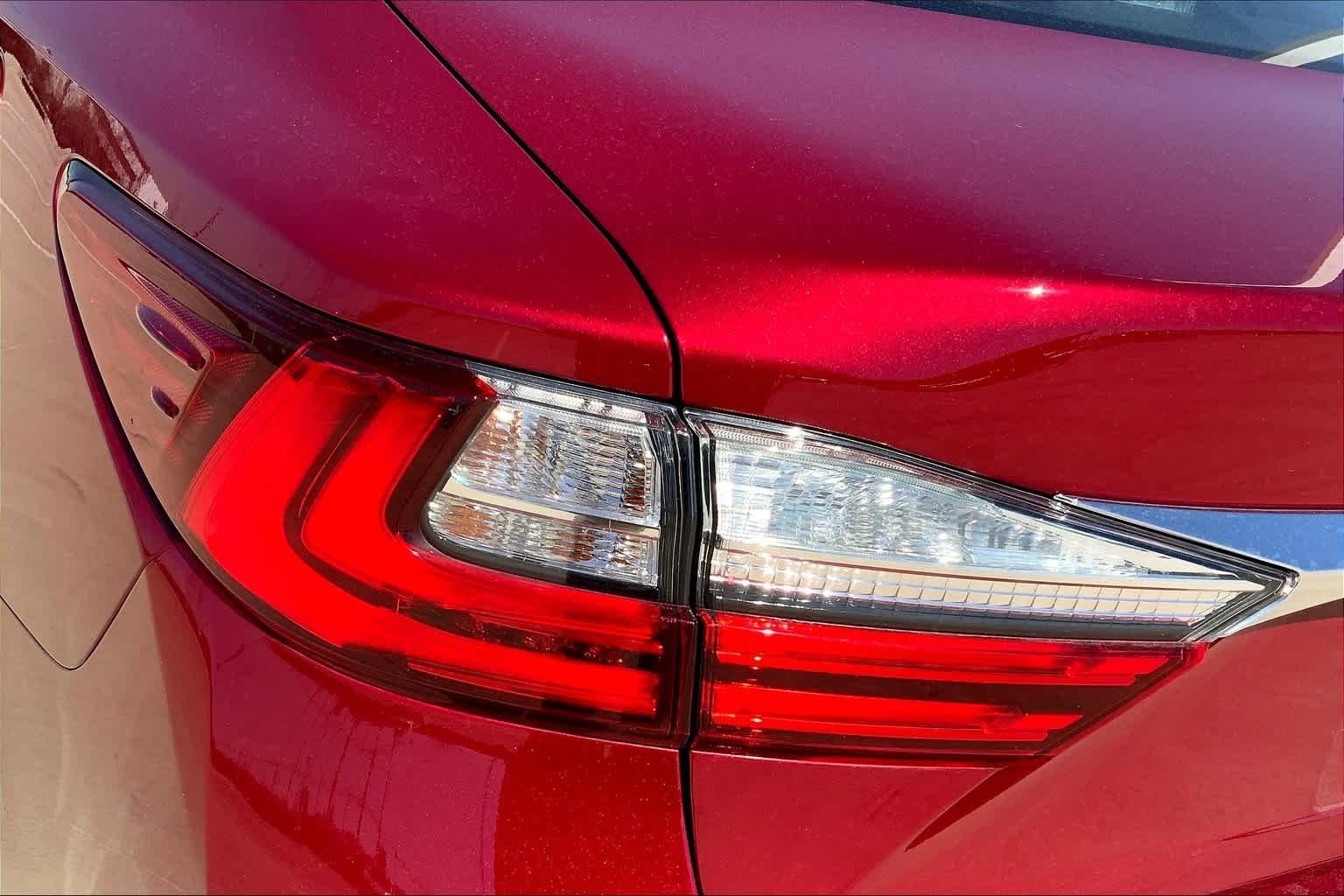 Used 2018 Matador Red Mica Lexus  image 30
