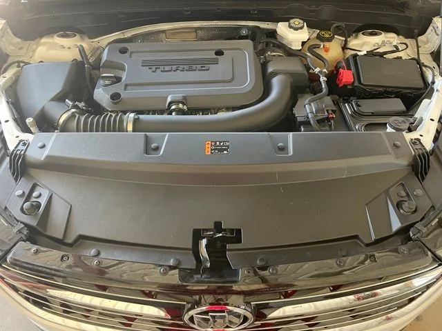 Used 2023 White Buick Essence image 29